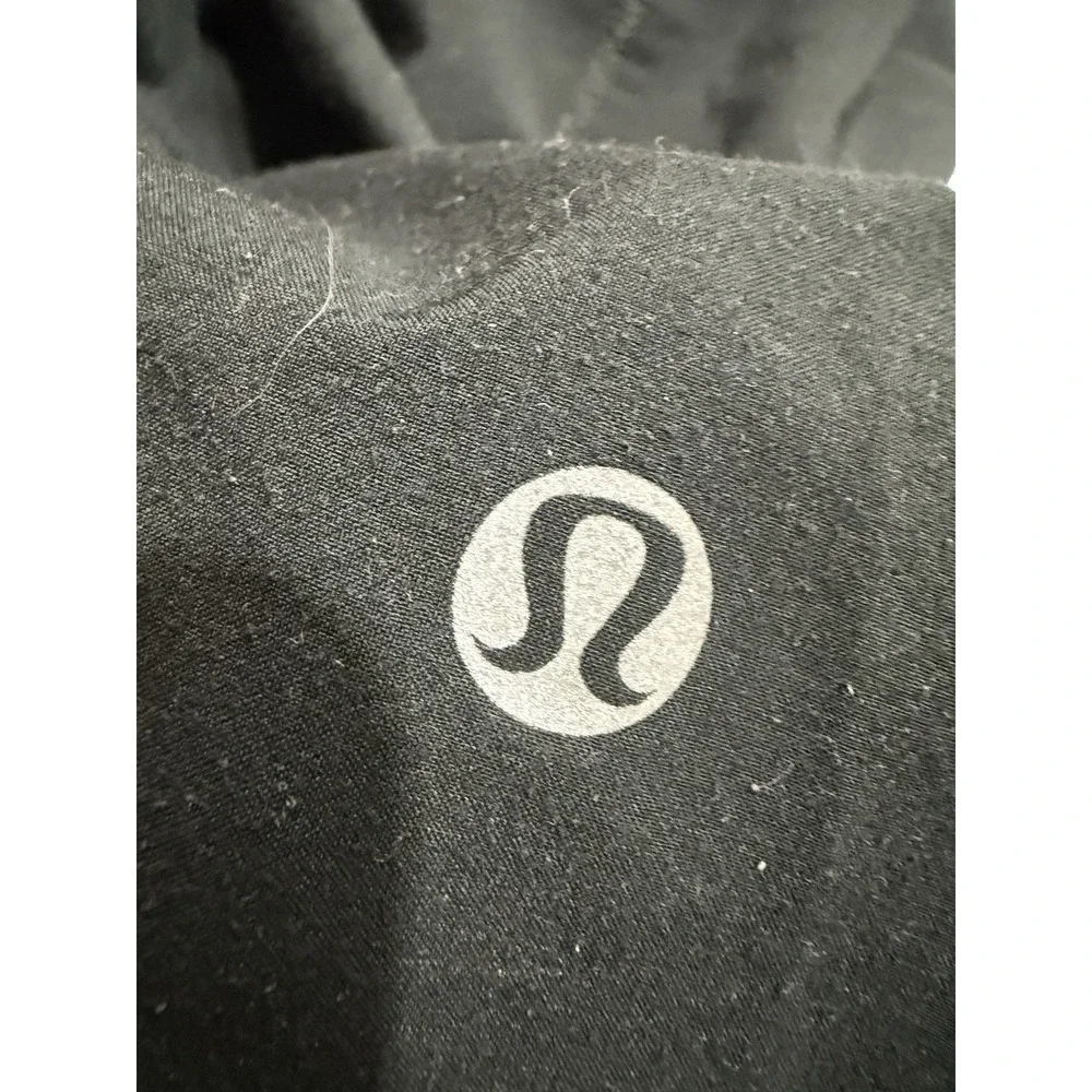Lululemon Run a Marathon Singlet in Black Size‎ 6